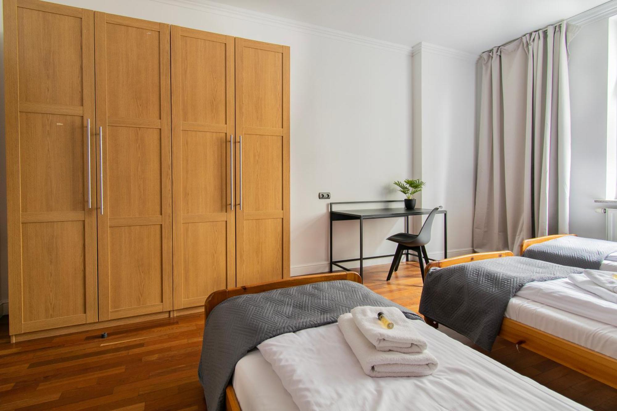 Apartamento Collosal 6 Bedroom Słowackiego Avenue Cracovia