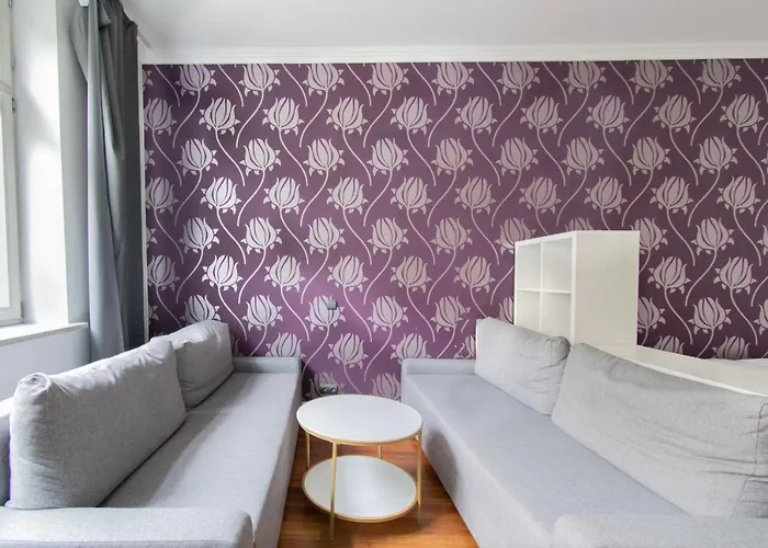 Collosal 6 Bedroom Apartment Slowackiego Avenue